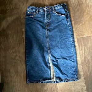 Suzy shier Jean skirt